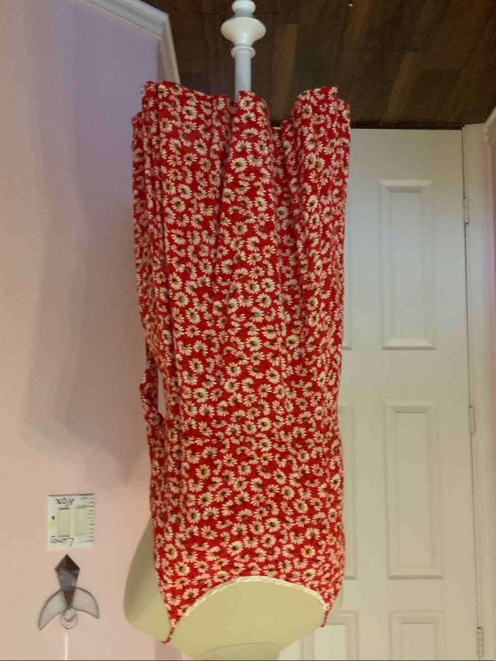 Red Floral Sundress with White Daisies
